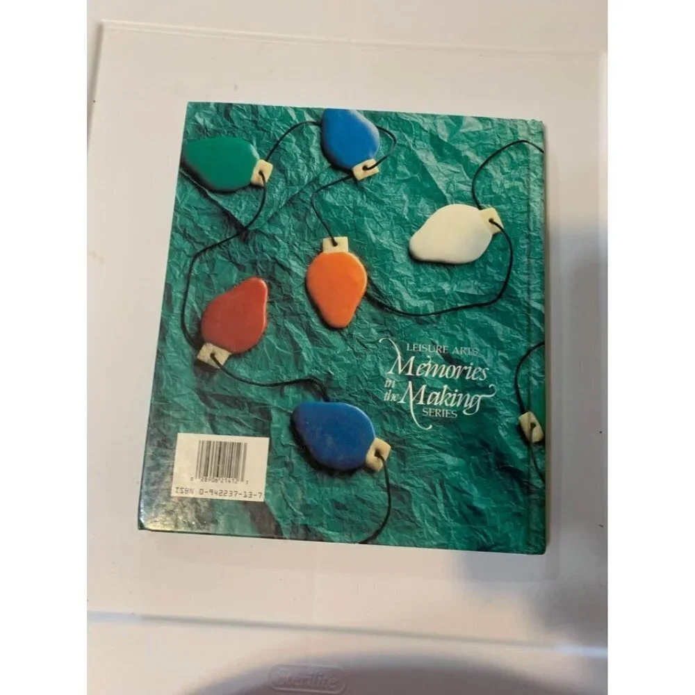 Vintage 1991 Christmas Gifts of Good Taste Book Handmade Holidays by Leisure Art